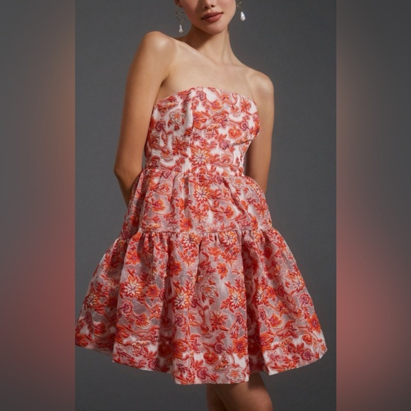 Anthropologie Dresses & Skirts - Anthropologie Strapless Mini Dress. Back bow, stretchy back. Orange, pink. L